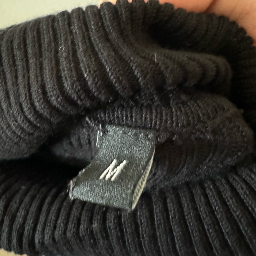 Black dress - Picture 2 of 2